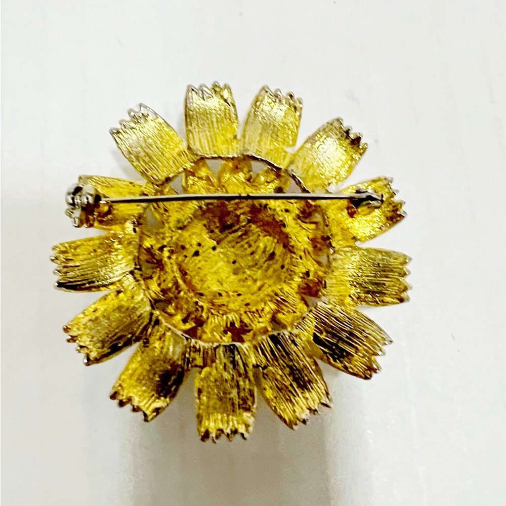 Vintage Gold Plated Pale Lavender Enamel Pink & Purple Crystal Flower Brooch Pin - Picture 4 of 4